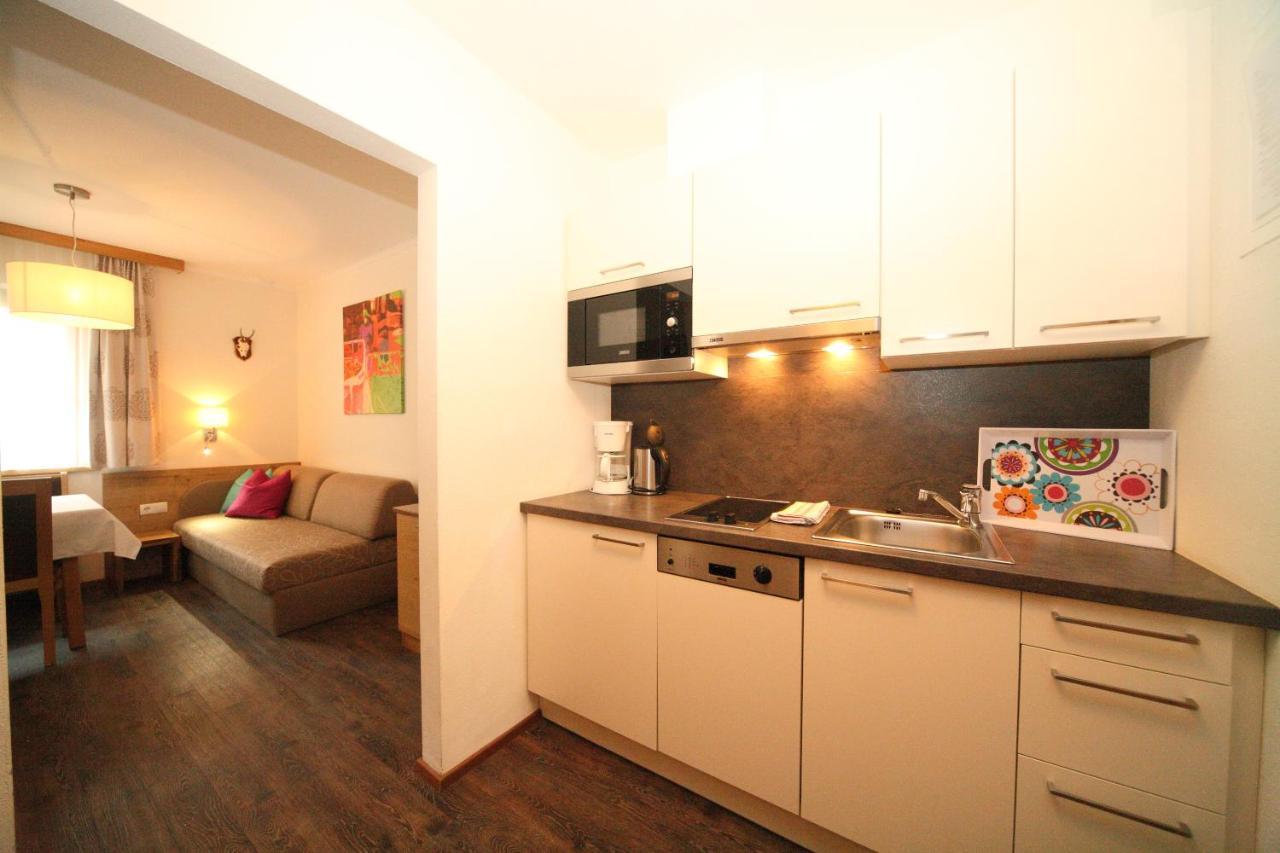 Kristall Apartment *